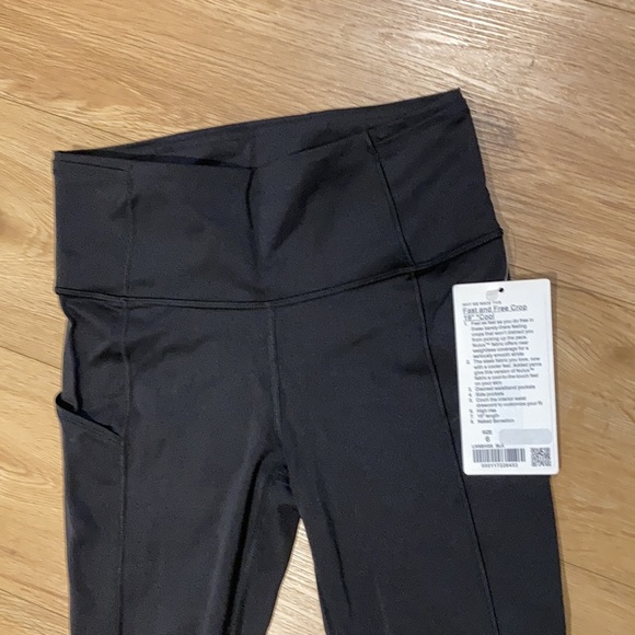 BNWT lululemon Fast and Free 19” - Picture 6 of 7